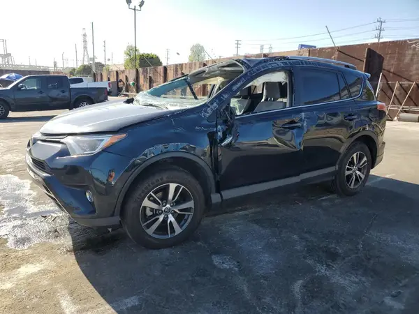 JTMWFREV9JJ182312 2018 TOYOTA RAV 4 - Image 1