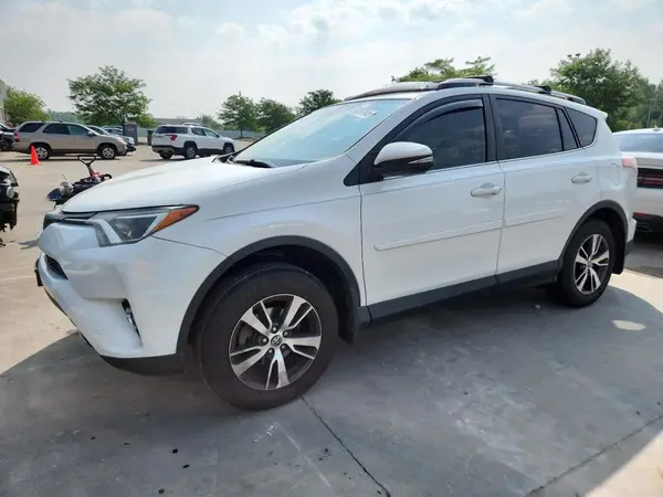 JTMWFREV9JJ188644 2018 TOYOTA RAV 4 - Image 1