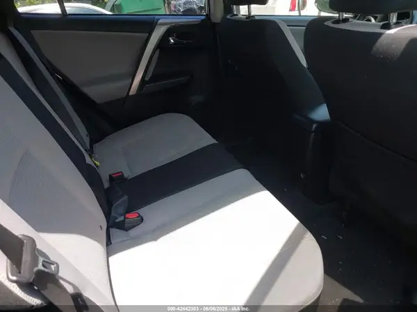JTMWFREV9JJ201845 2018 TOYOTA RAV 4 - Image 8