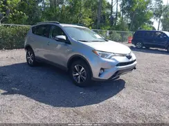JTMWFREV9JJ203353 2018 TOYOTA RAV 4