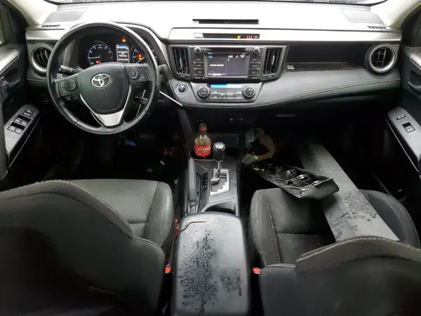 JTMWFREV9JJ723357 2018 TOYOTA RAV 4 - Image 8