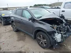 JTMWFREV9JJ723438 2018 TOYOTA RAV 4