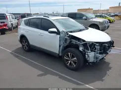 JTMWFREV9JJ729613 2018 TOYOTA RAV 4