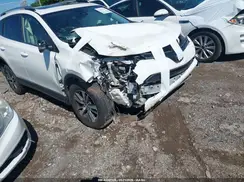 JTMWFREV9JJ742409 2018 TOYOTA RAV 4