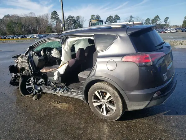 JTMWFREV9JJ745827 2018 TOYOTA RAV 4 - Image 2