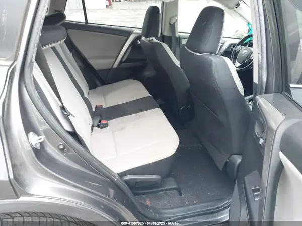 JTMWFREVXHD096998 2017 TOYOTA RAV 4 - Image 8