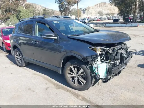 JTMWFREVXHD097486 2017 TOYOTA RAV 4 - Image 1