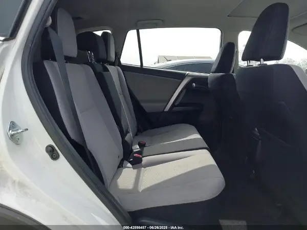JTMWFREVXHJ113283 2017 TOYOTA RAV 4 - Image 8