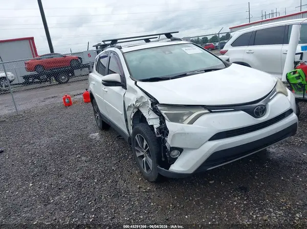 JTMWFREVXHJ718856 2017 TOYOTA RAV 4 - Image 1