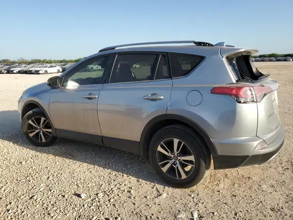 JTMWFREVXJD115667 2018 TOYOTA RAV 4 - Image 2