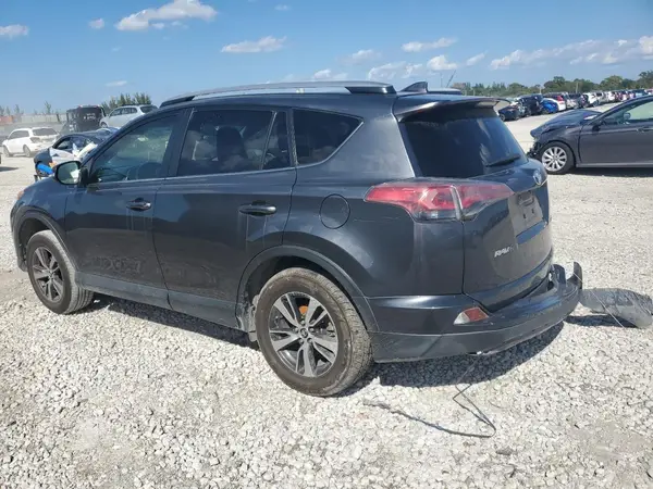 JTMWFREVXJD118133 2018 TOYOTA RAV 4 - Image 2