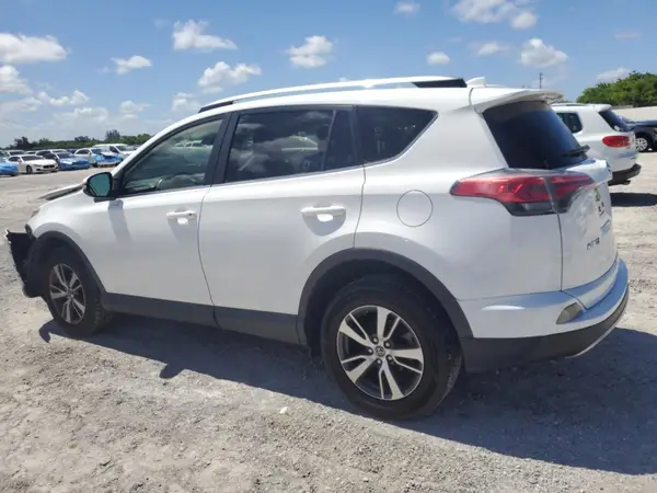 JTMWFREVXJD127480 2018 TOYOTA RAV 4 - Image 2