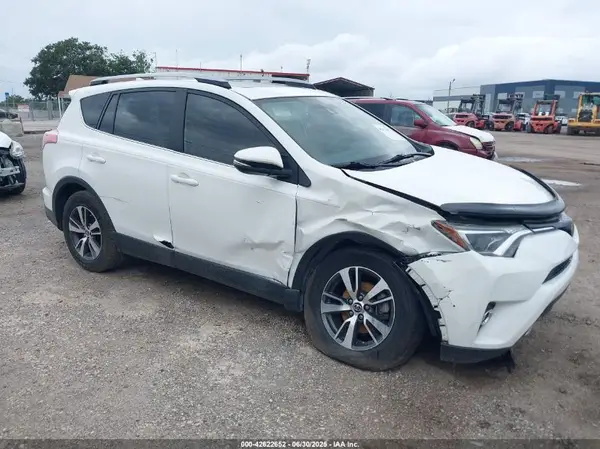 JTMWFREVXJJ170105 2018 TOYOTA RAV 4 - Image 1
