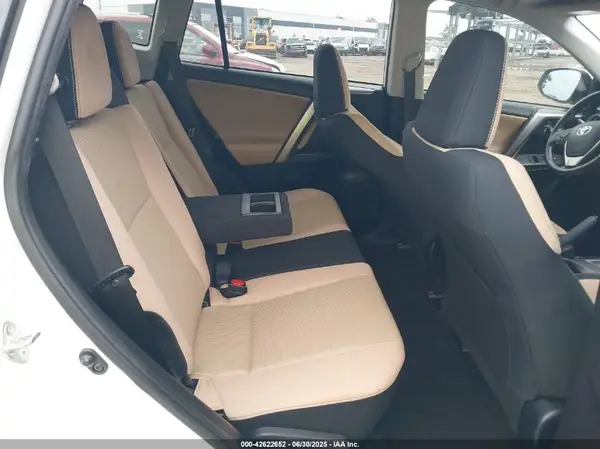 JTMWFREVXJJ170105 2018 TOYOTA RAV 4 - Image 8