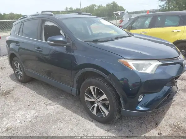 JTMWFREVXJJ171545 2018 TOYOTA RAV 4 - Image 1