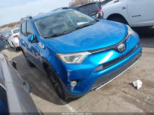 JTMWFREVXJJ196476 2018 TOYOTA RAV 4 - Image 1