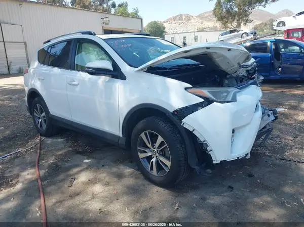 JTMWFREVXJJ200994 2018 TOYOTA RAV 4 - Image 1