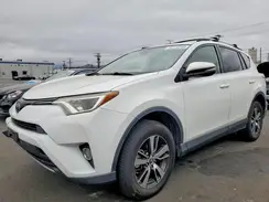 JTMWFREVXJJ725621 2018 TOYOTA RAV 4