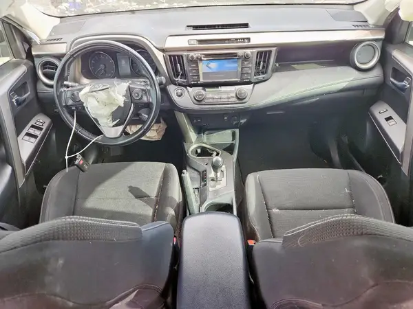 JTMWFREVXJJ731645 2018 TOYOTA RAV 4 - Image 8
