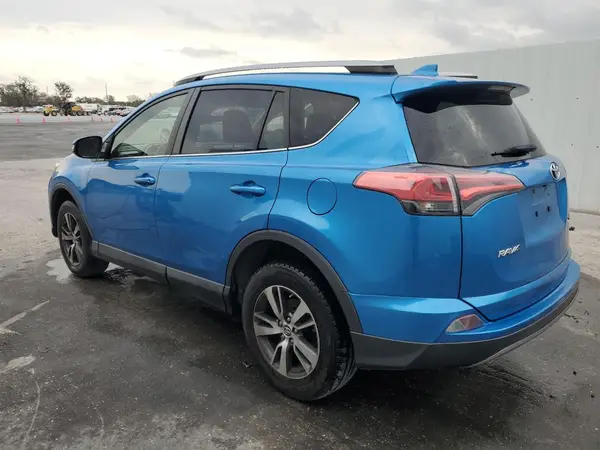 JTMWFREVXJJ731726 2018 TOYOTA RAV 4 - Image 2