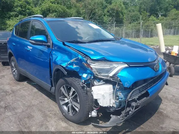 JTMWFREVXJJ751586 2018 TOYOTA RAV 4 - Image 1