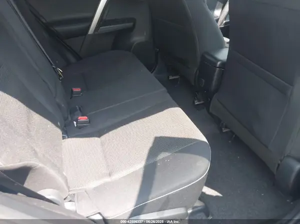 JTMWFREVXJJ751586 2018 TOYOTA RAV 4 - Image 8