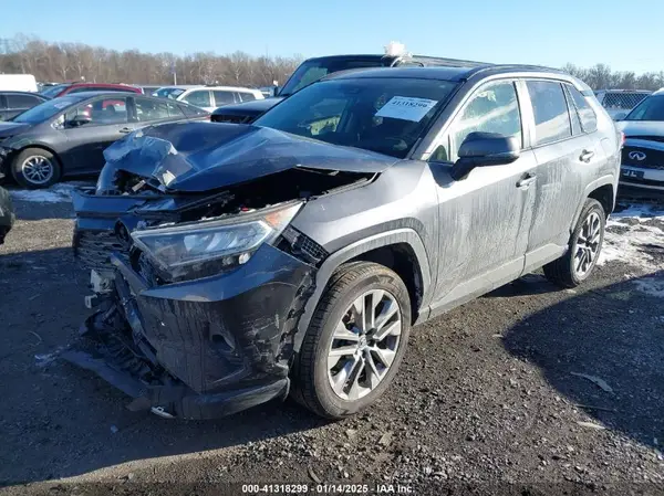 JTMY1RFV0KD009736 2019 TOYOTA RAV 4 - Image 2