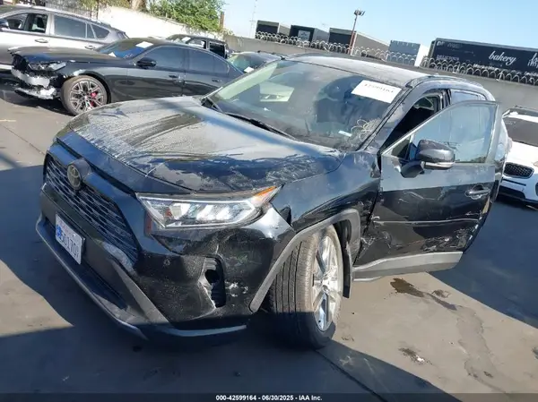 JTMY1RFV6KD504989 2019 TOYOTA RAV 4 - Image 2