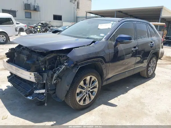 JTMY1RFV7KD516262 2019 TOYOTA RAV 4 - Image 2