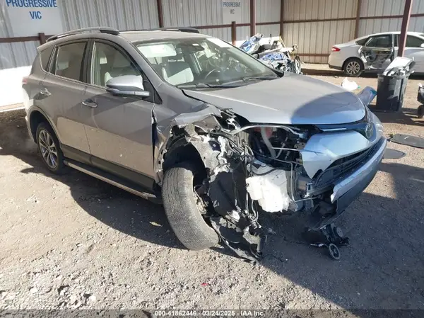 JTMYFREV0JJ183969 2018 TOYOTA RAV 4 - Image 1