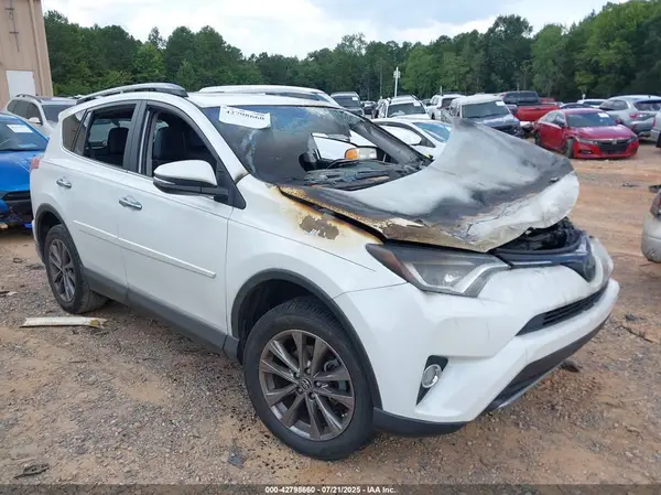 JTMYFREV0JJ739391 2018 TOYOTA RAV 4 - Image 1