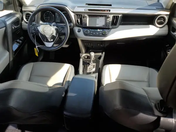 JTMYFREV3HD098794 2017 TOYOTA RAV 4 - Image 8