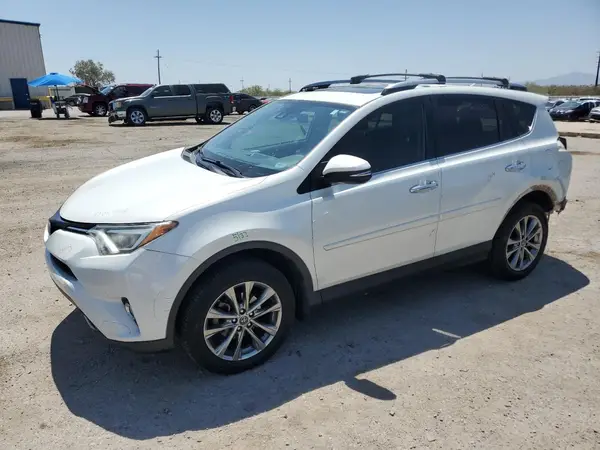 JTMYFREV3HJ717105 2017 TOYOTA RAV 4 - Image 1