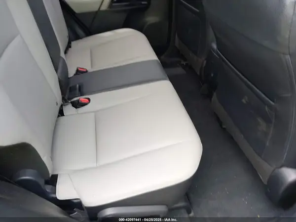 JTMYFREV3JJ176885 2018 TOYOTA RAV 4 - Image 8