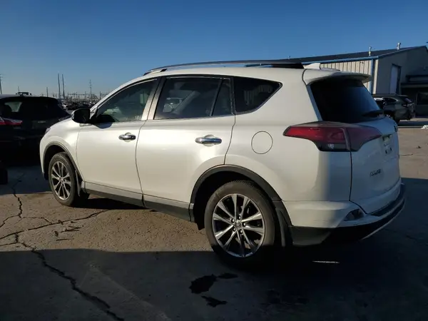 JTMYFREV3JJ748859 2018 TOYOTA RAV 4 - Image 2