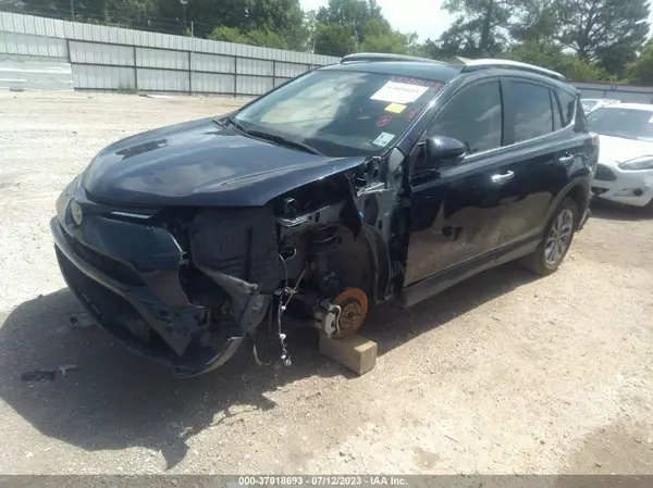 JTMYFREV4JJ173834 2018 TOYOTA RAV 4 - Image 2