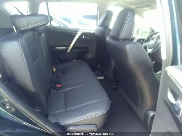 JTMYFREV4JJ173834 2018 TOYOTA RAV 4 - Image 8
