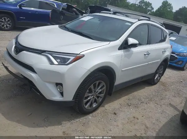 JTMYFREV4JJ749695 2018 TOYOTA RAV 4 - Image 2
