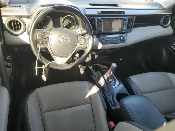 JTMYFREV5GJ085822 2016 TOYOTA RAV 4 - Image 8