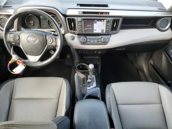 JTMYFREV5HJ149701 2017 TOYOTA RAV 4 - Image 8