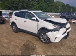 JTMYFREV5HJ720426 2017 TOYOTA RAV 4