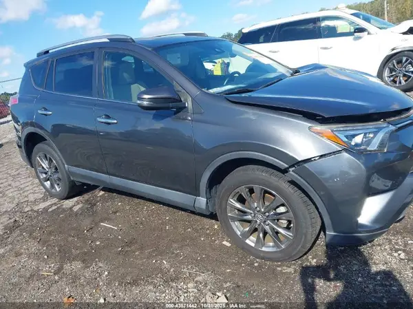 JTMYFREV5JJ180842 2018 TOYOTA RAV 4 - Image 1