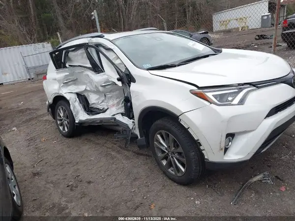 JTMYFREV5JJ197012 2018 TOYOTA RAV 4 - Image 1