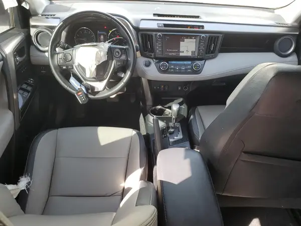 JTMYFREV6JJ202962 2018 TOYOTA RAV 4 - Image 8