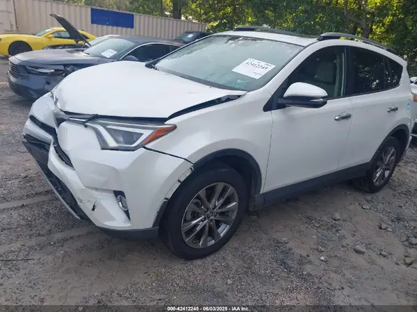 JTMYFREV8HD106971 2017 TOYOTA RAV 4 - Image 2