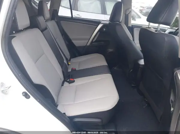 JTMYFREV8HD106971 2017 TOYOTA RAV 4 - Image 8