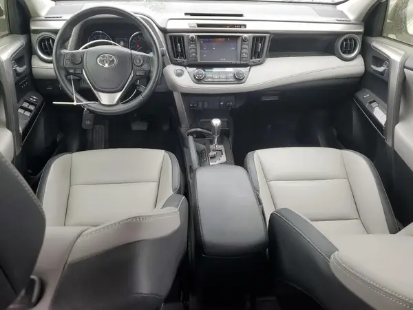 JTMYFREV8HJ708660 2017 TOYOTA RAV 4 - Image 8