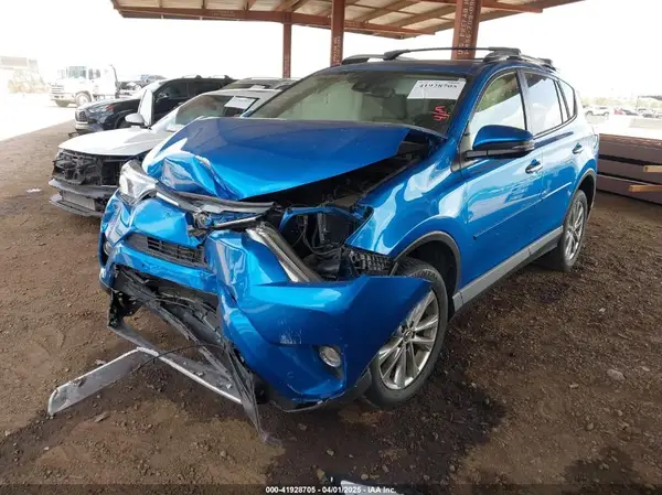 JTMYFREVXHJ105743 2017 TOYOTA RAV 4 - Image 2