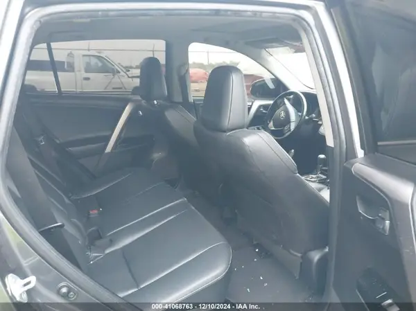 JTMYFREVXHJ148155 2017 TOYOTA RAV 4 - Image 8