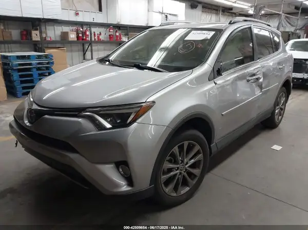 JTMYFREVXJJ193490 2018 TOYOTA RAV 4 - Image 2